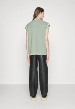 Hugo Spencon - Jumper - Light/Pastel Green -Hugo 028a0359f49145818b2952e8ae267720