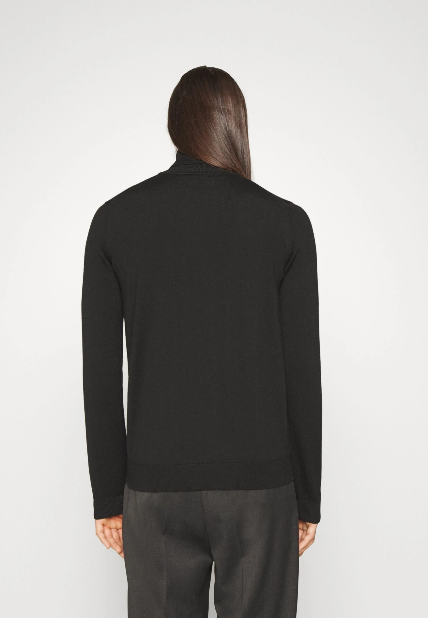 Hugo San Thomas - Jumper - Black 5 Hugo San Thomas - Jumper - Black - Image 3