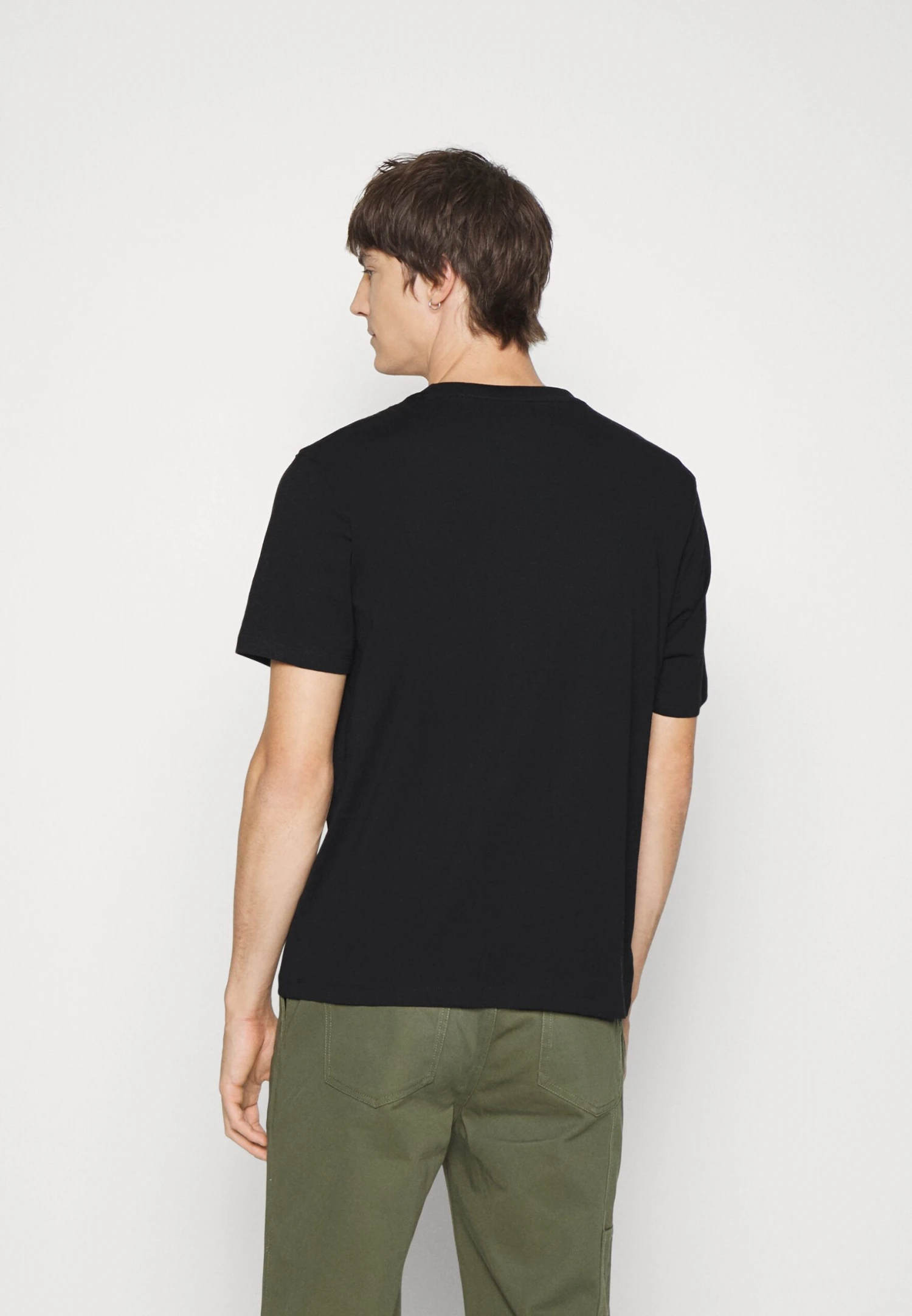 Hugo Dulivio - Print T-Shirt 5 Hugo Dulivio - Print T-Shirt - Image 3