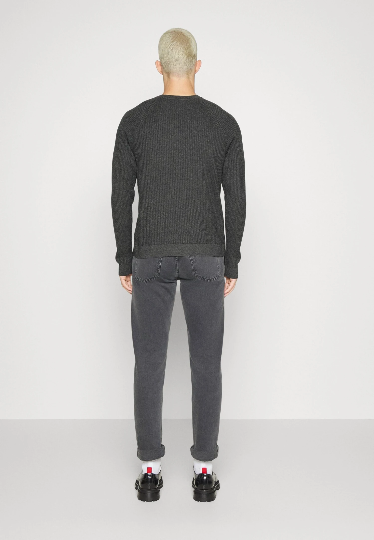 Hugo Sribon - Jumper - Dark Grey 5 Hugo Sribon - Jumper - Dark Grey - Image 3