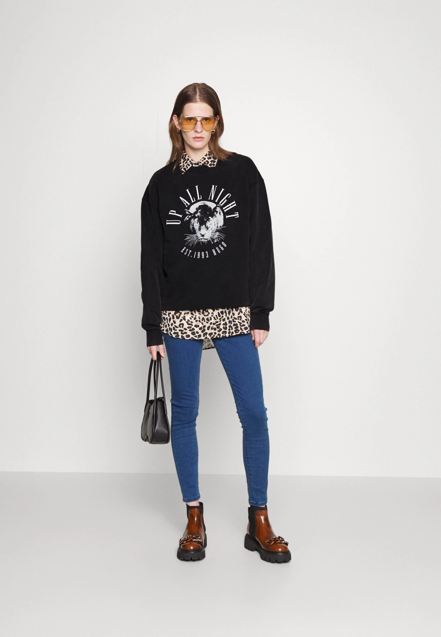 Hugo Dashimaki - Sweatshirt - Black 4 Hugo Dashimaki - Sweatshirt - Black - Image 2