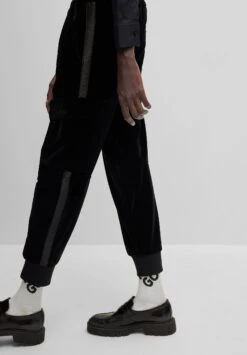 Hugo Glavin231F1 10246187 01 - Cargo Trousers - Black 11 Hugo Glavin231F1 10246187 01 - Cargo Trousers - Black -Hugo 12cf81e6ccc84fb683820e69bd32811b