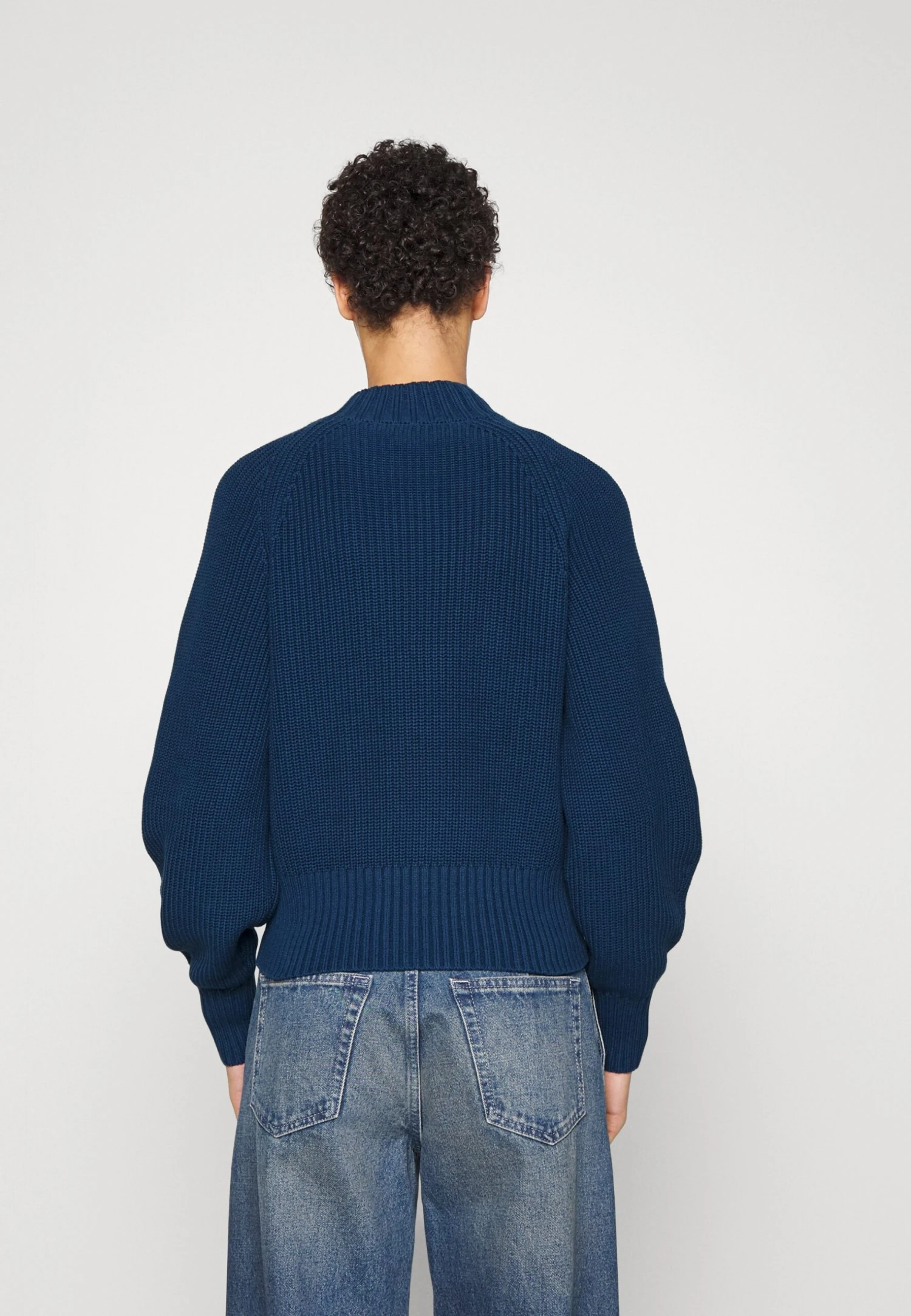 Hugo Sorgana - Jumper 5 Hugo Sorgana - Jumper - Image 3