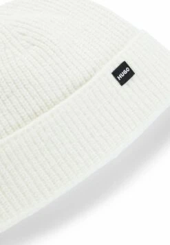 Hugo Beanie - Natural Two -Hugo 162e8a8fbb7f47cabf0580762342e22f