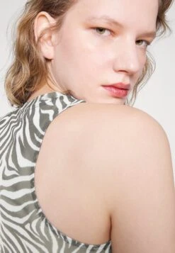 Hugo Dalexandra - Top - Open Miscellaneous -Hugo 19fa5427c62d44fdb8e7033c7e3b7fc9