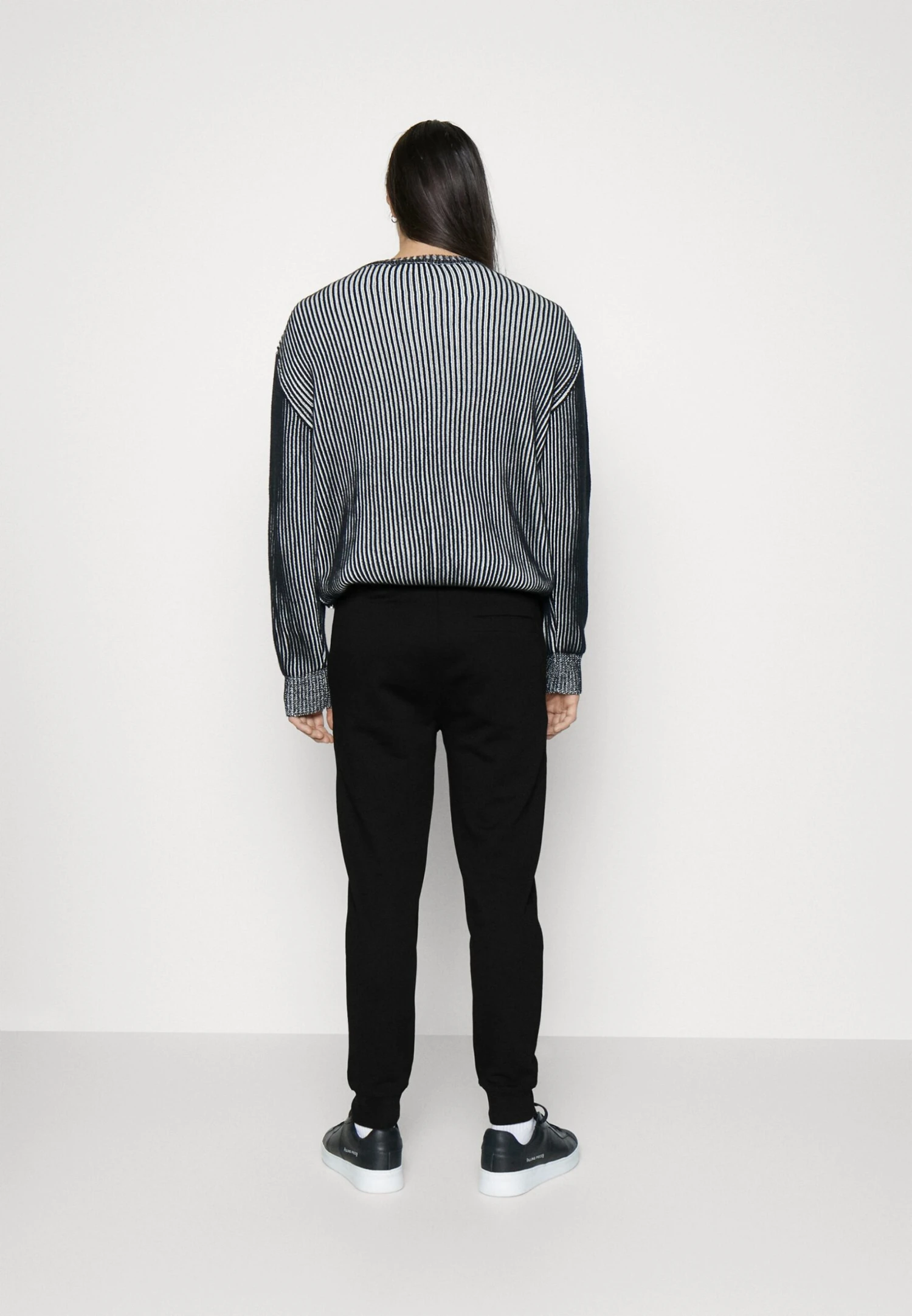 Hugo Doak - Tracksuit Bottoms - Black 5 Hugo Doak - Tracksuit Bottoms - Black - Image 3