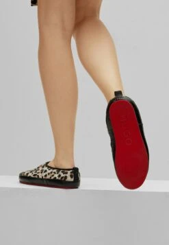 Hugo Cozy Leo - Slippers - Patterned Ten -Hugo 1cc7e661ae054ecf9c6dd20304c8202a