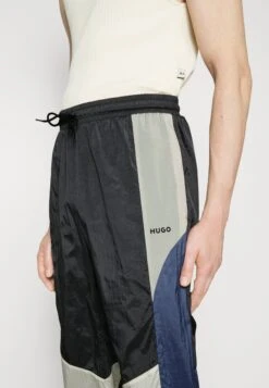 Hugo Delem - Tracksuit Bottoms - Dark Grey 11 Hugo Delem - Tracksuit Bottoms - Dark Grey -Hugo 1e22209603a441ff951ecadcc31bf616