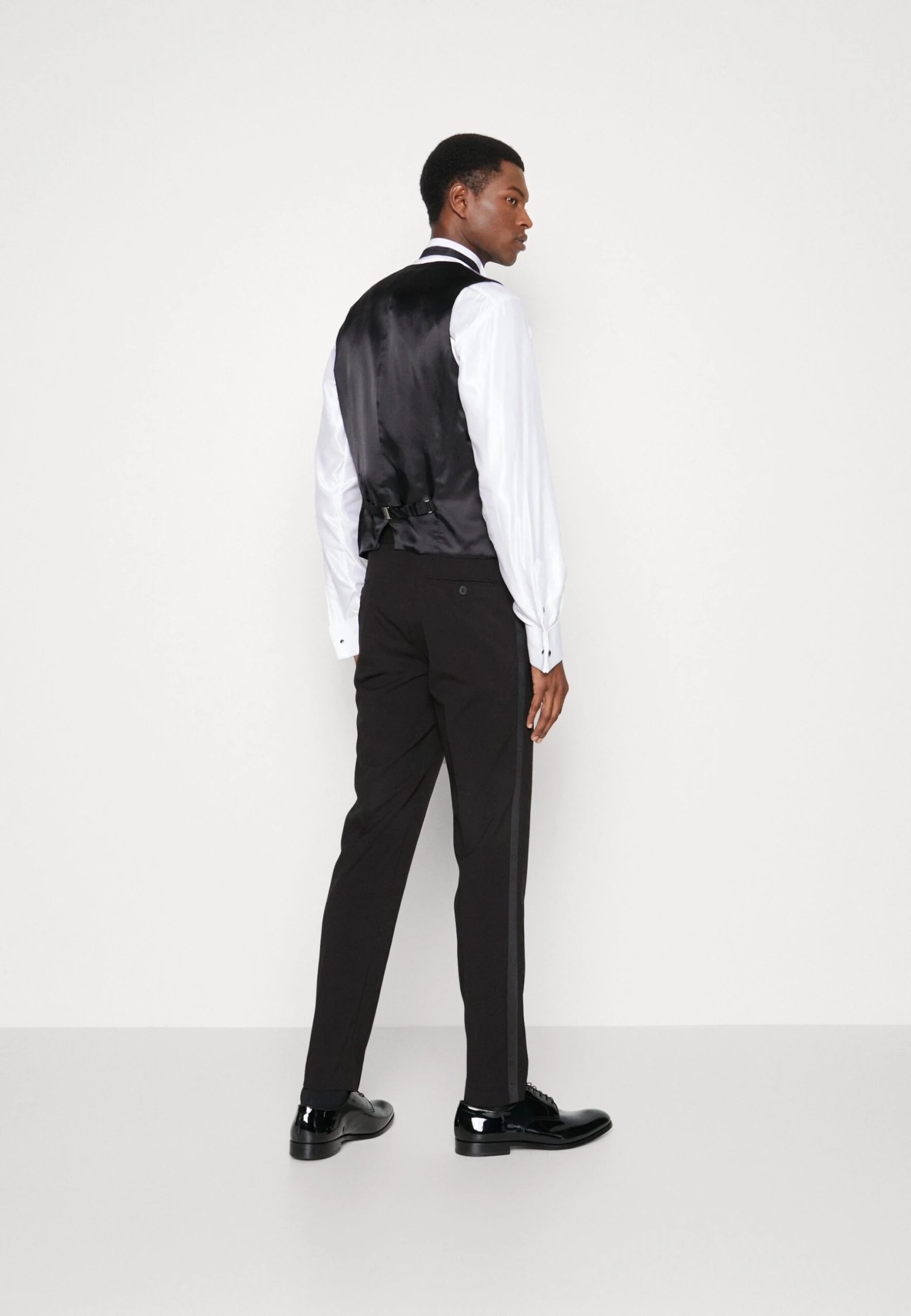 Hugo Waistcoat - Dark Purple 5 Hugo Waistcoat - Dark Purple - Image 3