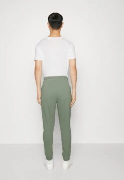 Hugo Dutschi - Tracksuit Bottoms - Light/Pastel Green -Hugo 1f636457b7964a659f9cbea197b9677f