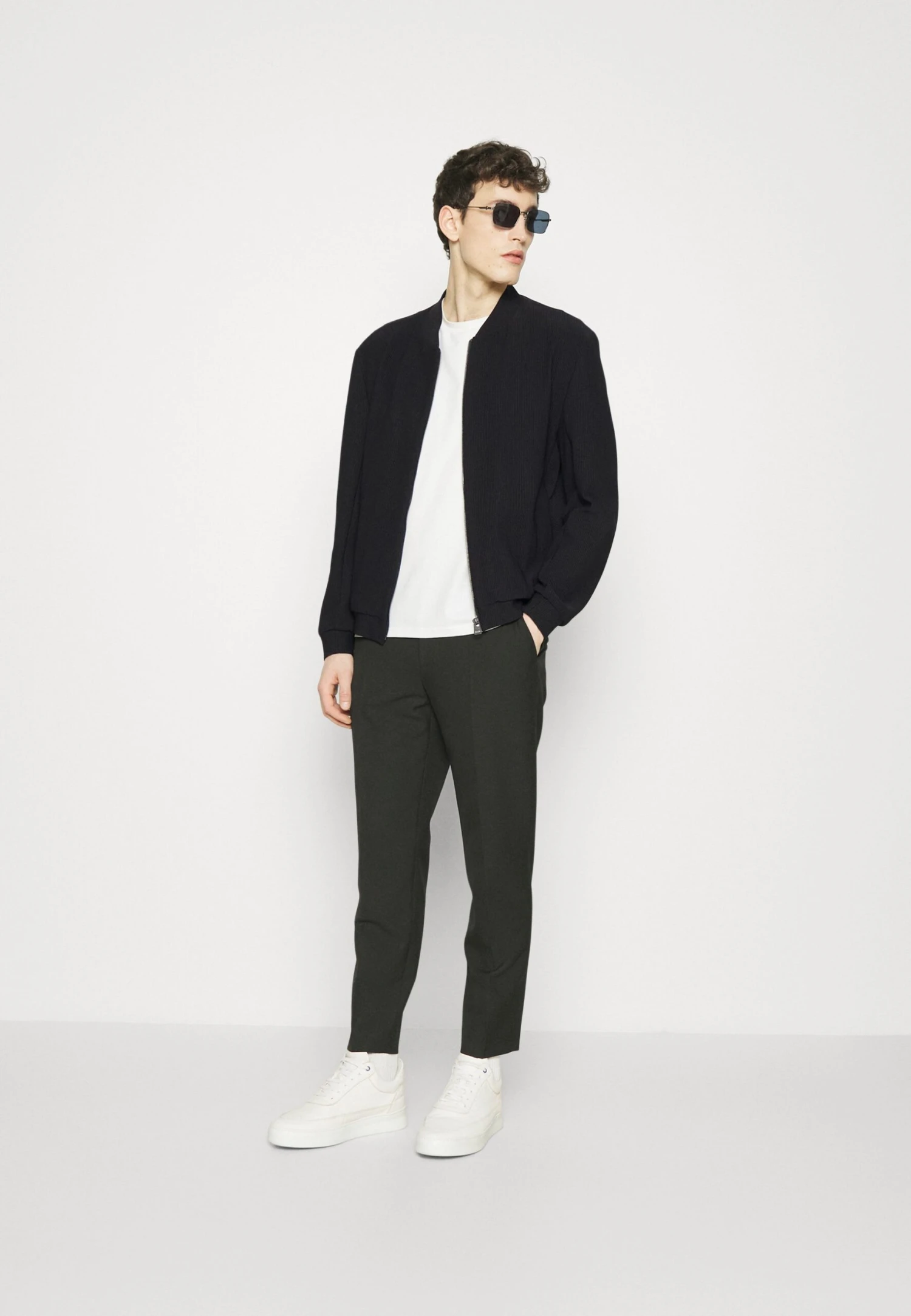 Hugo Ukashi - Bomber Jacket - Black 4 Hugo Ukashi - Bomber Jacket - Black - Image 2