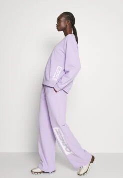 Hugo Deroxane - Sweatshirt - Pastel Purple 11 Hugo Deroxane - Sweatshirt - Pastel Purple -Hugo 21928f7fbda0429c91365f948efd436c