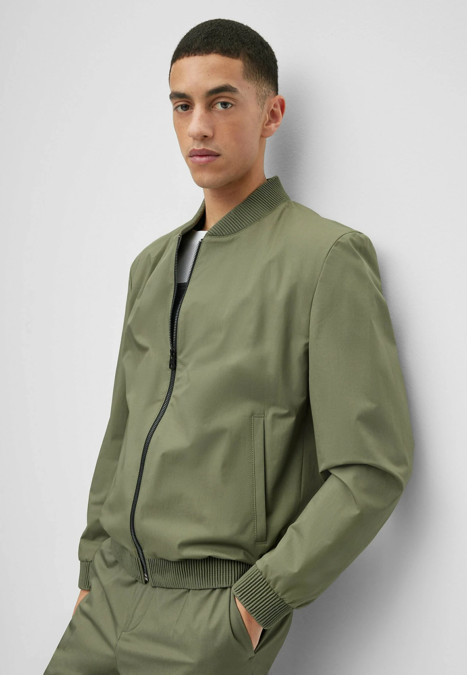 Hugo Ukashi - Bomber Jacket - Khaki One 6 Hugo Ukashi - Bomber Jacket - Khaki One - Image 4