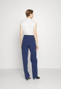 Hugo Hasabu - Trousers 10 Hugo Hasabu - Trousers -Hugo 2455f1877e66494da9b14f5224d0f395