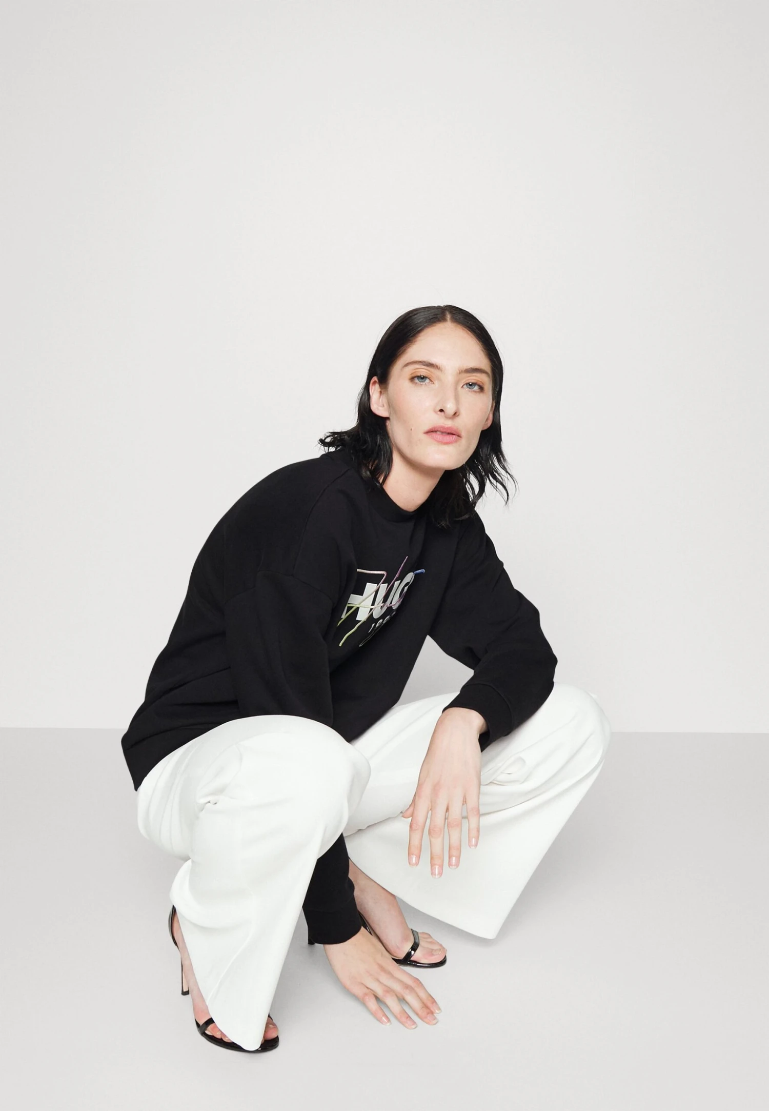 Hugo Dakimara - Sweatshirt 6 Hugo Dakimara - Sweatshirt - Image 4