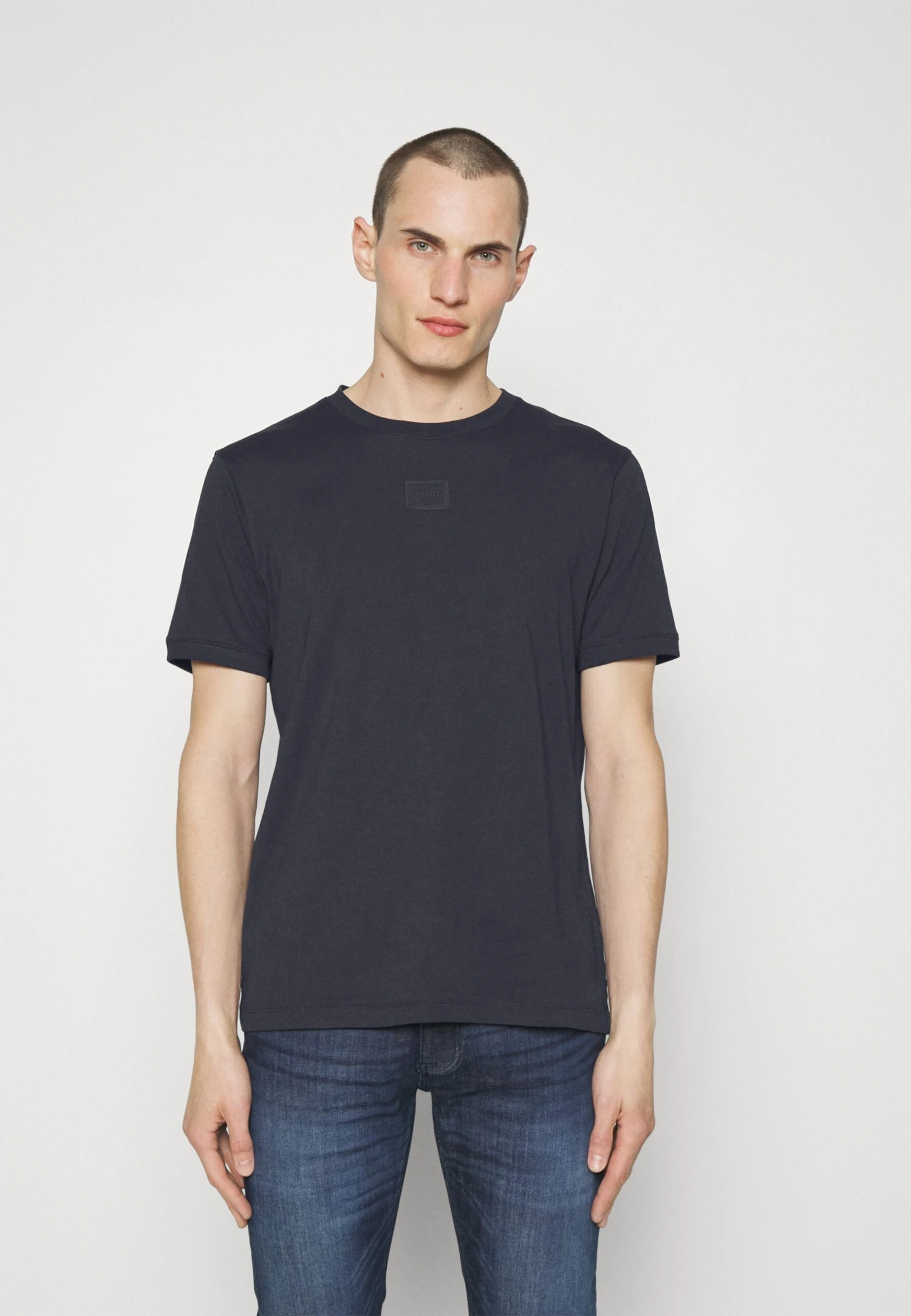 Hugo Diragolino- Basic T-Shirt - Dark Blue 3 Hugo Diragolino- Basic T-Shirt - Dark Blue