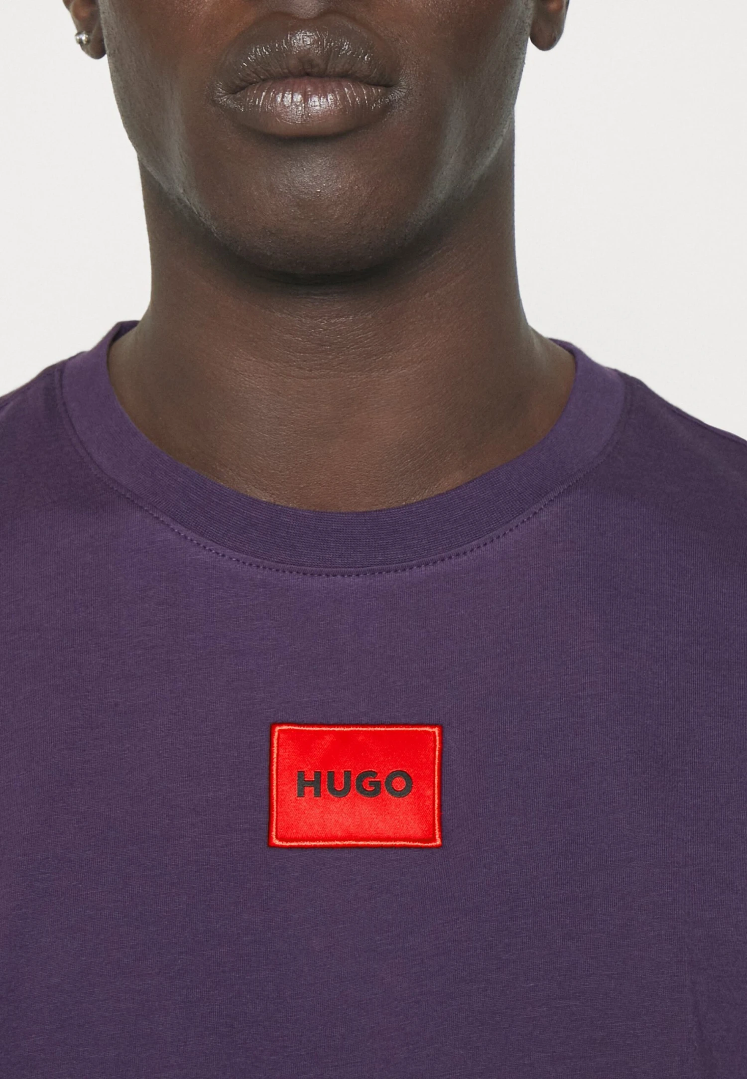 Hugo Diragolino - Basic T-Shirt - Dark Purple 6 Hugo Diragolino - Basic T-Shirt - Dark Purple - Image 4