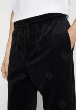 Hugo Daboon - Tracksuit Bottoms - Black 11 Hugo Daboon - Tracksuit Bottoms - Black -Hugo 320db0c792964e4aa97f047fc61ee62a