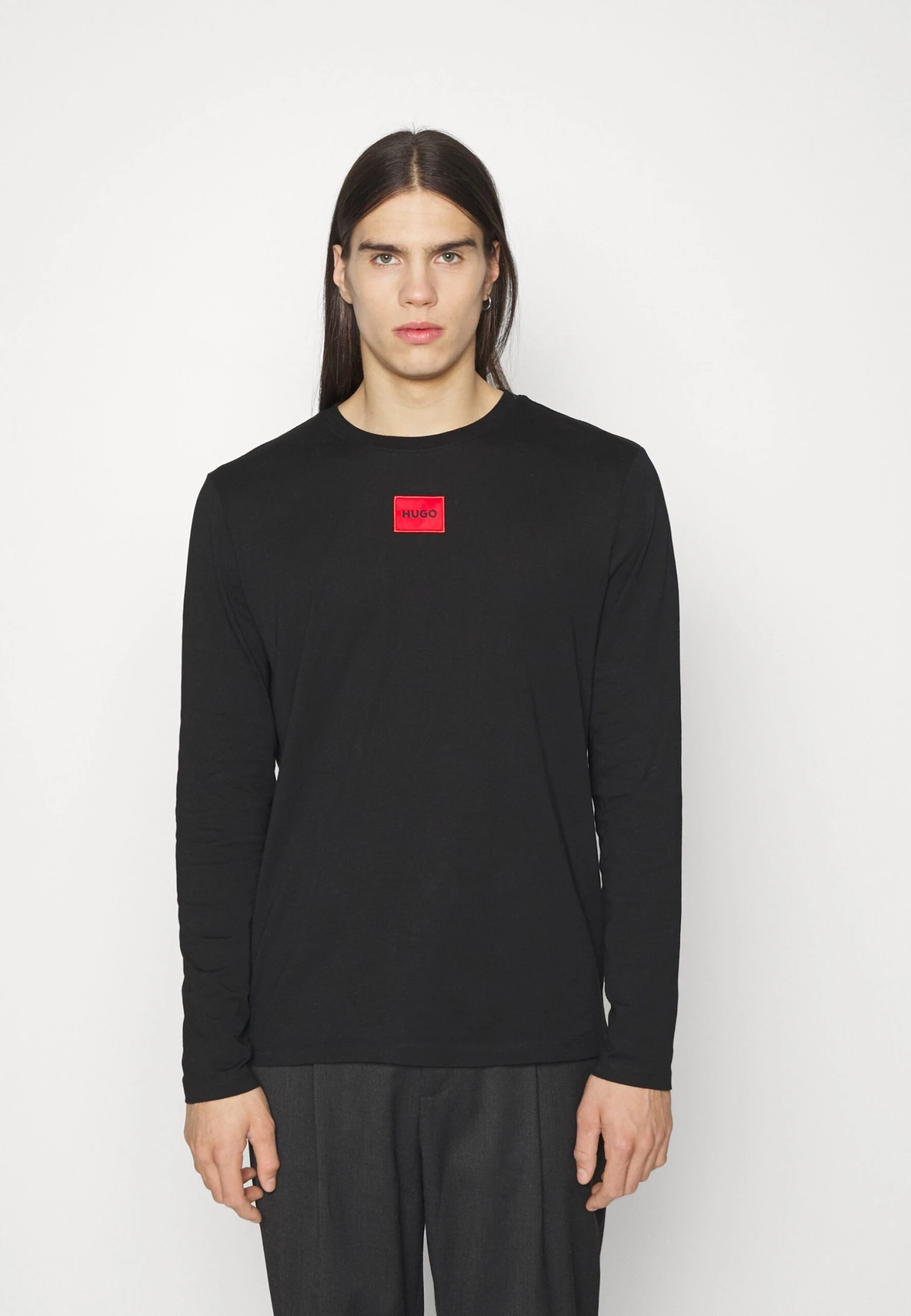Hugo Diragolo - Long Sleeved Top - Black 3 Hugo Diragolo - Long Sleeved Top - Black