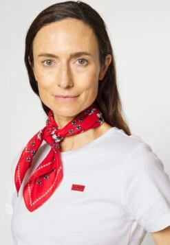 Hugo Classic Tee - Basic T-Shirt - White 11 Hugo Classic Tee - Basic T-Shirt - White -Hugo 3353849374a243abb305b64a2e403587