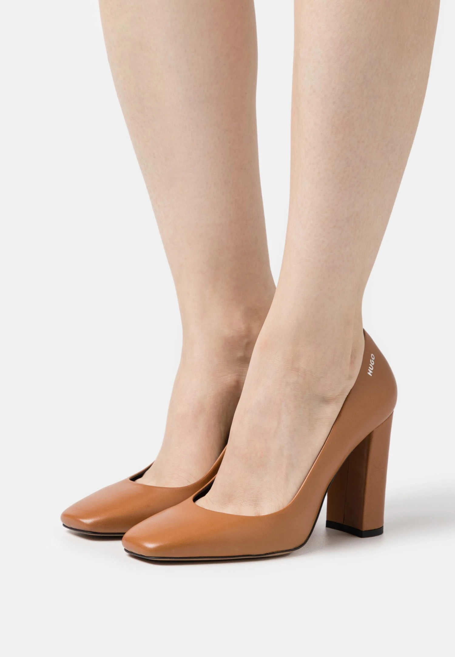 Hugo Callie- Classic Heels - Light Beige 3 Hugo Callie- Classic Heels - Light Beige