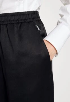 Hugo Hamaga - Tracksuit Bottoms - Black -Hugo 36700a2a2a7e41d9ac3373681b43c32a