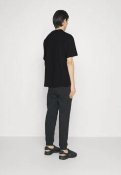 Hugo Dampato - Print T-Shirt - Black -Hugo 381c0bffc64f44b0a9357f2c43ef57e3