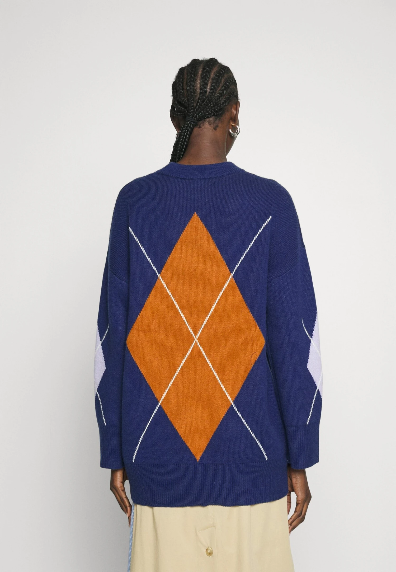 Hugo Sleppya - Jumper 5 Hugo Sleppya - Jumper - Image 3