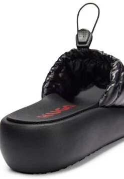 Hugo Pool Slides - Black 16 Hugo Pool Slides - Black -Hugo 3d1d43b695294d48881809afe78b89fa