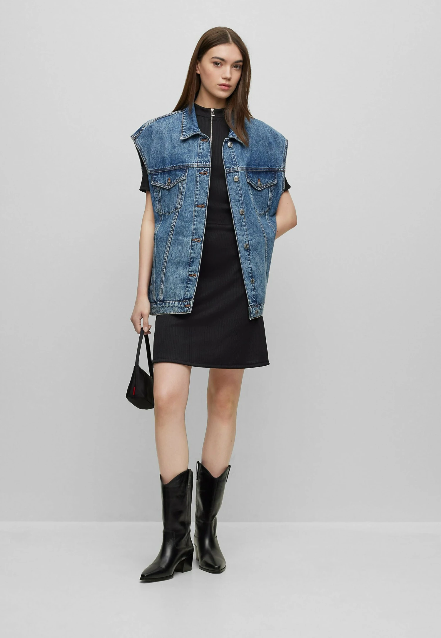 Hugo Ginara - Waistcoat 4 Hugo Ginara - Waistcoat - Image 2