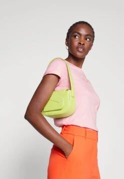 Hugo Slim- Print T-Shirt - Light Pastel Pink -Hugo 42f24c775fea4f56966d3fad2e30d449