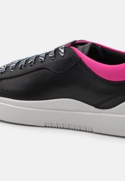 Hugo Blake Tenn - Trainers 15 Hugo Blake Tenn - Trainers -Hugo 431c6f4803ba4cd595e348b2d931f087