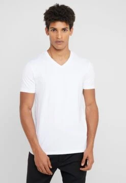 Hugo -Hugo 434f883061454392b3502bebf8bc7462