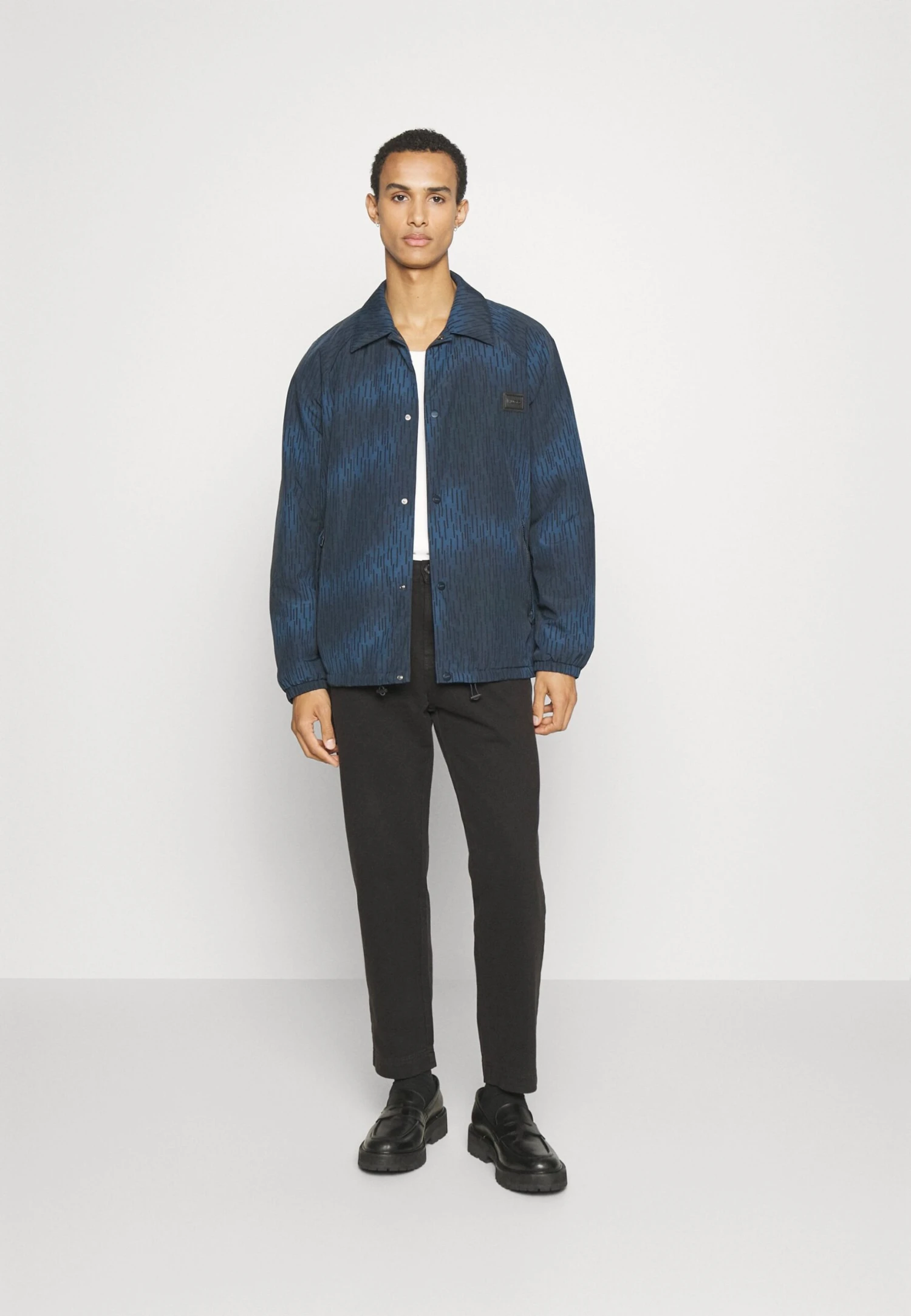 Hugo Byle - Light Jacket - Black 4 Hugo Byle - Light Jacket - Black - Image 2