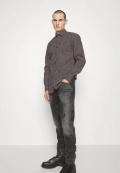 Hugo Slim Fit Jeans - Charcoal 12 Hugo Slim Fit Jeans - Charcoal -Hugo 4763ff6b7915428e95c1c09c3231f56d