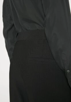 Hugo Trousers - Black -Hugo 4b2f517cb5434a99ad1aaa431cf134c2