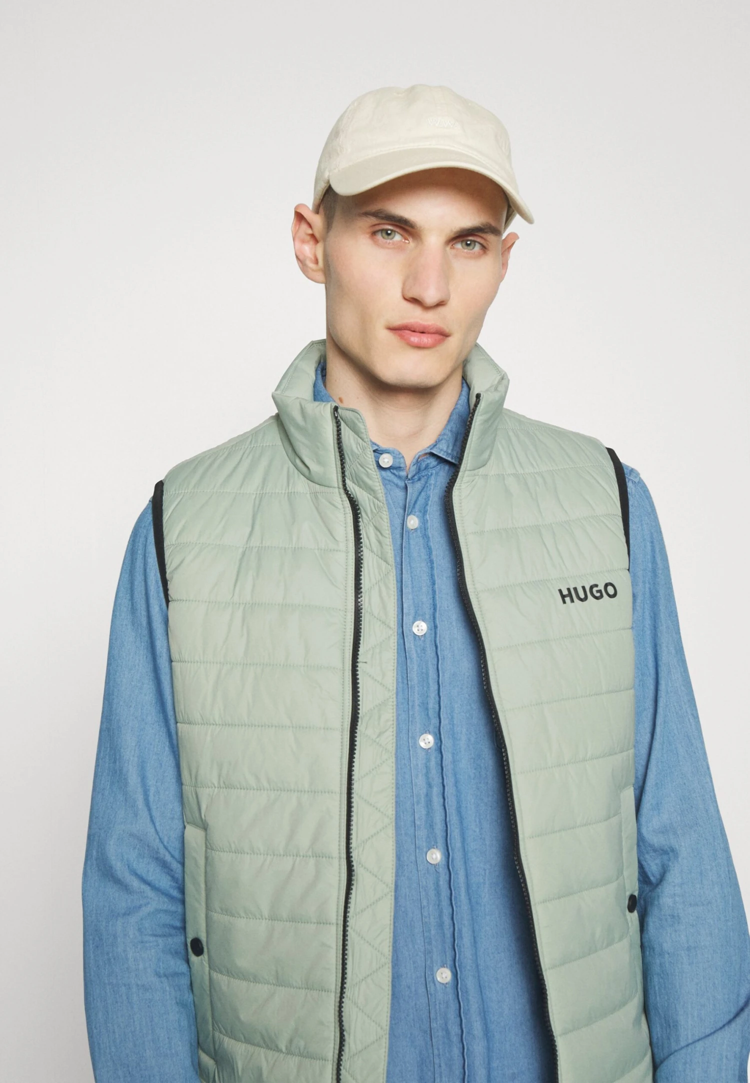 Hugo Bentino - Waistcoat 6 Hugo Bentino - Waistcoat - Image 4