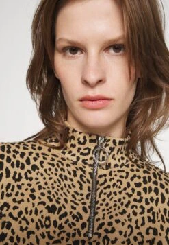 Hugo Long Sleeved Top - Long Sleeved Top -Hugo 4ccf04a13e0e4b77a84d85293dcab090