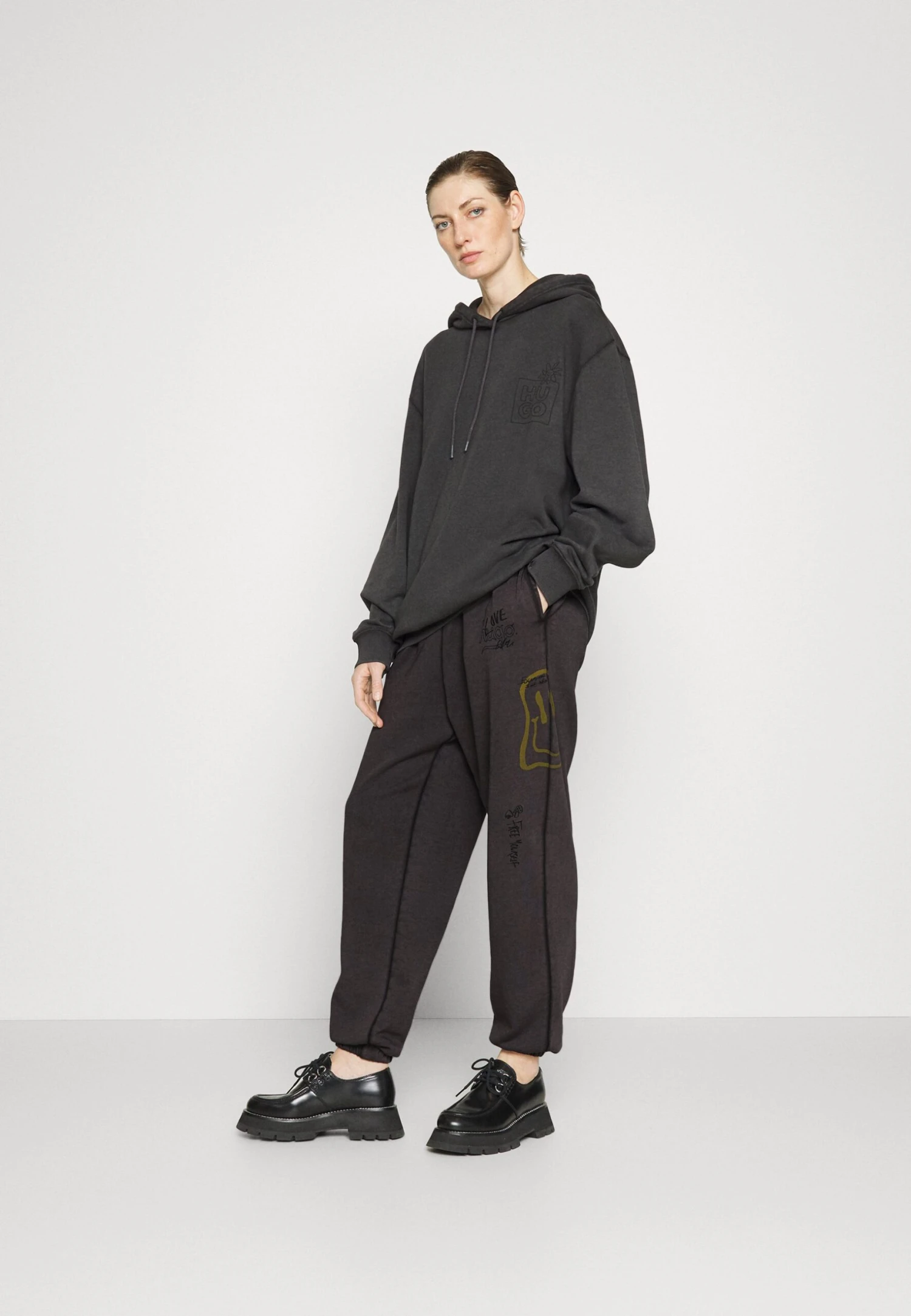Hugo Nerida - Tracksuit Bottoms 3 Hugo Nerida - Tracksuit Bottoms - Image 2