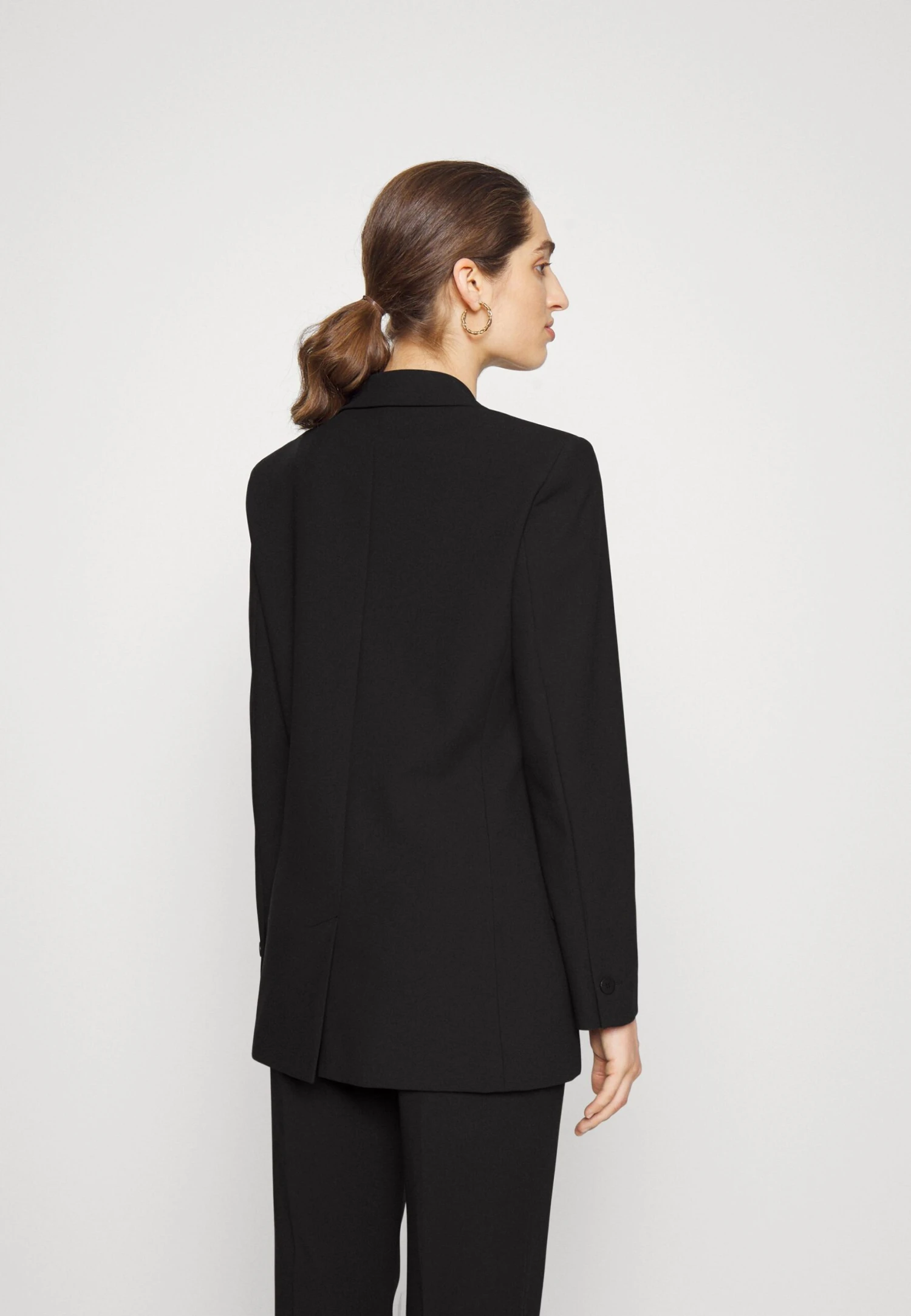 Hugo Avani - Blazer 5 Hugo Avani - Blazer - Image 3