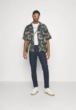 Hugo Dontevideo - Basic T-Shirt - White -Hugo 584892da4f134941bf2775a65d870a70