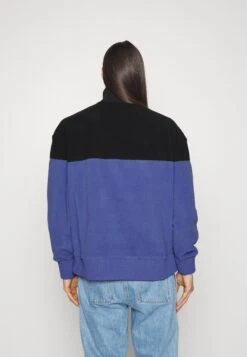 Hugo Dorpion - Fleece Jumper - Medium Purple 9 Hugo Dorpion - Fleece Jumper - Medium Purple -Hugo 5c3e3cb471304f4ba8c0f17150ffd2e1