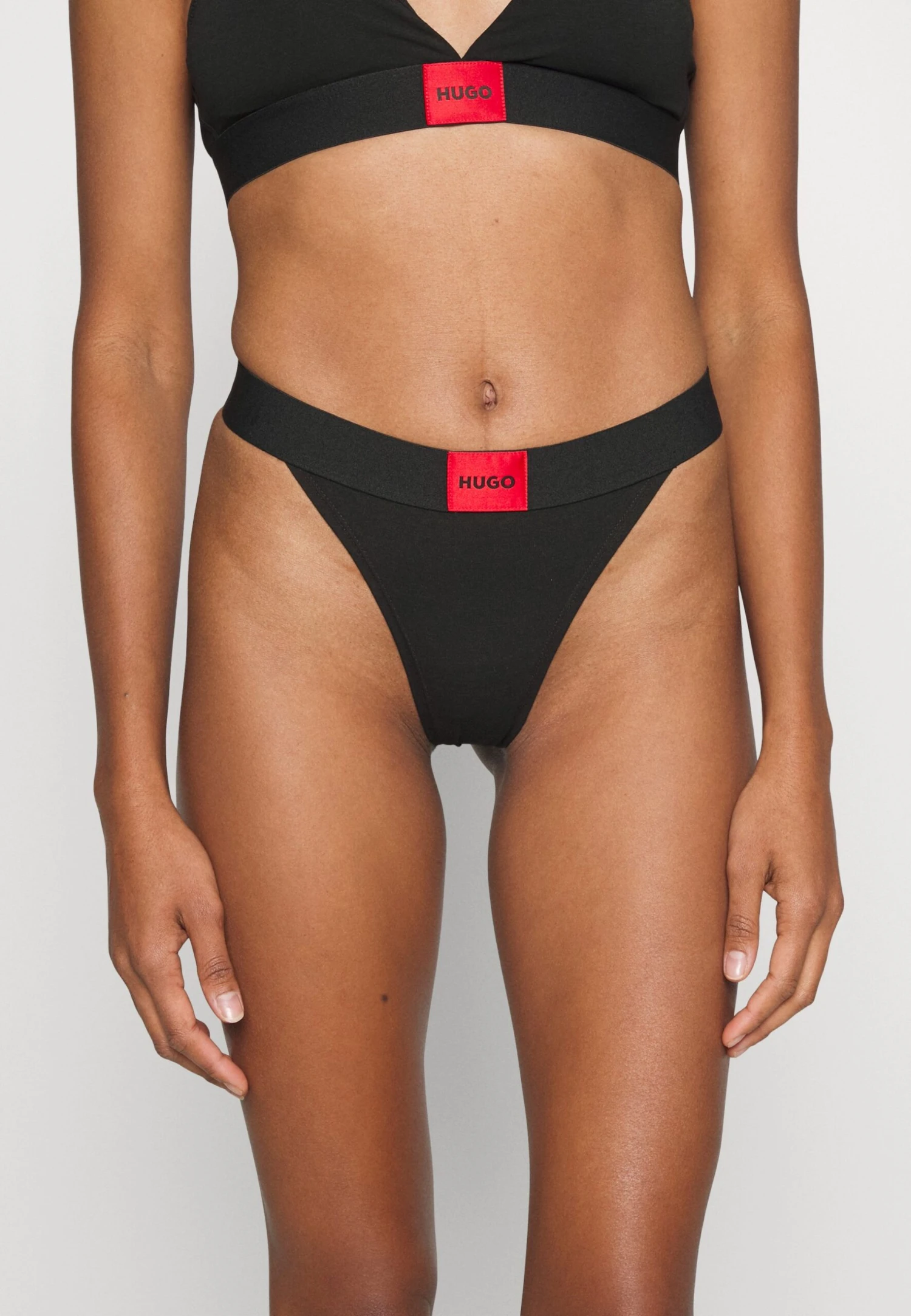 Hugo Label - Thong 3 Hugo Label - Thong