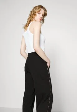 Hugo Nagiri - Tracksuit Bottoms 11 Hugo Nagiri - Tracksuit Bottoms -Hugo 5f9fbe7f6d6547bd8a86afbb14287d30