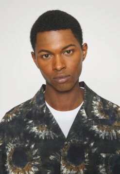 Hugo Egeeno - Shirt - Open Green -Hugo 62f7c52c9c454170a463faa3ee80b5d5