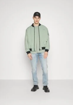 Hugo Byler - Bomber Jacket - Light Pastel Green -Hugo 6538b17f8d9d479e83d3a896602e2f1f