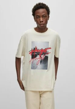Hugo Dateboard - Print T-Shirt - Natural Eighteen