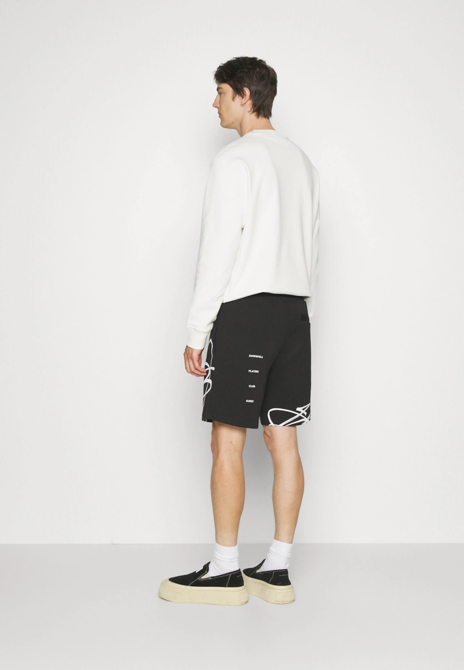 Hugo Dabsaroka - Shorts - Black 5 Hugo Dabsaroka - Shorts - Black - Image 3