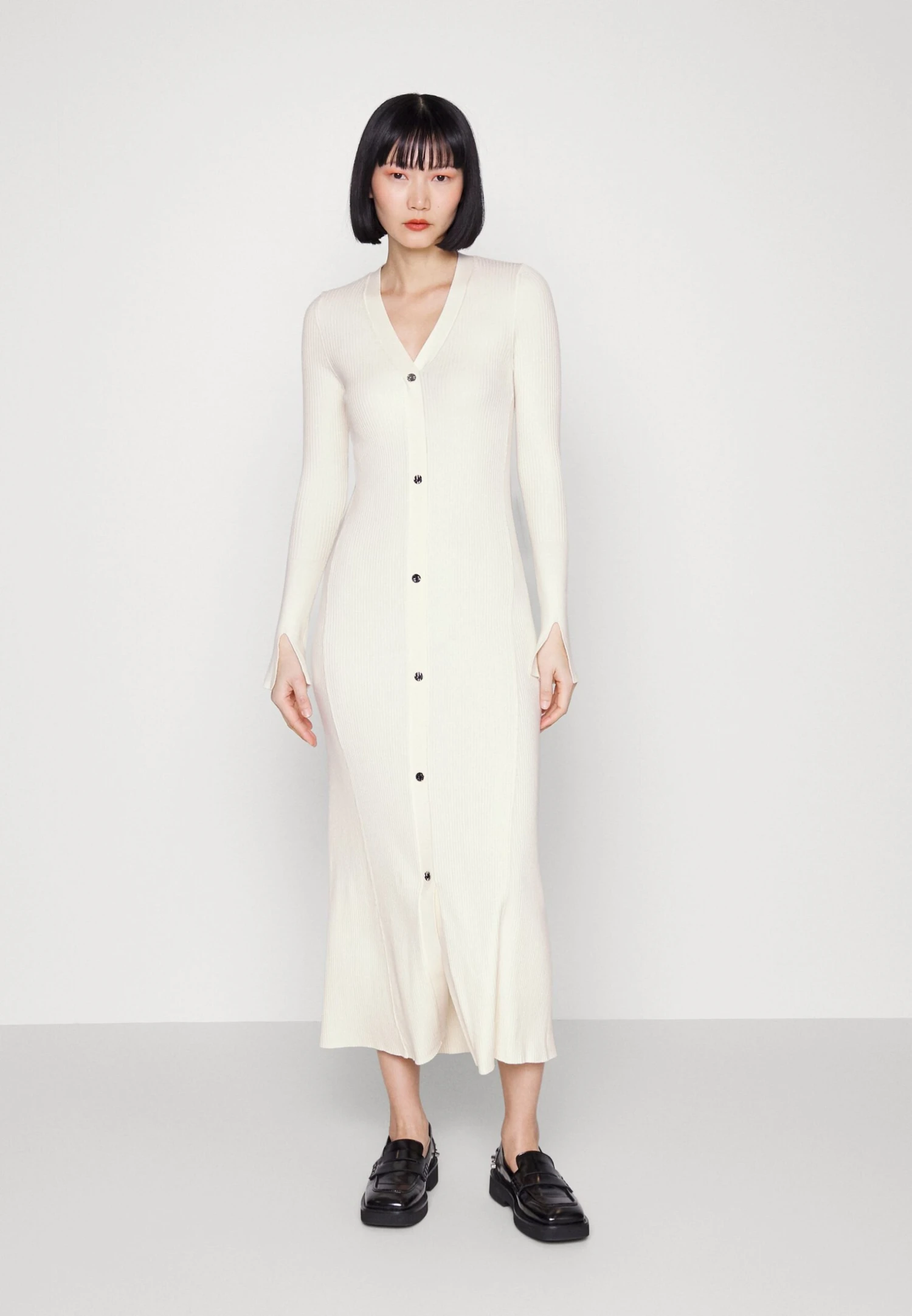 Hugo Sovitela - Jumper Dress 3 Hugo Sovitela - Jumper Dress