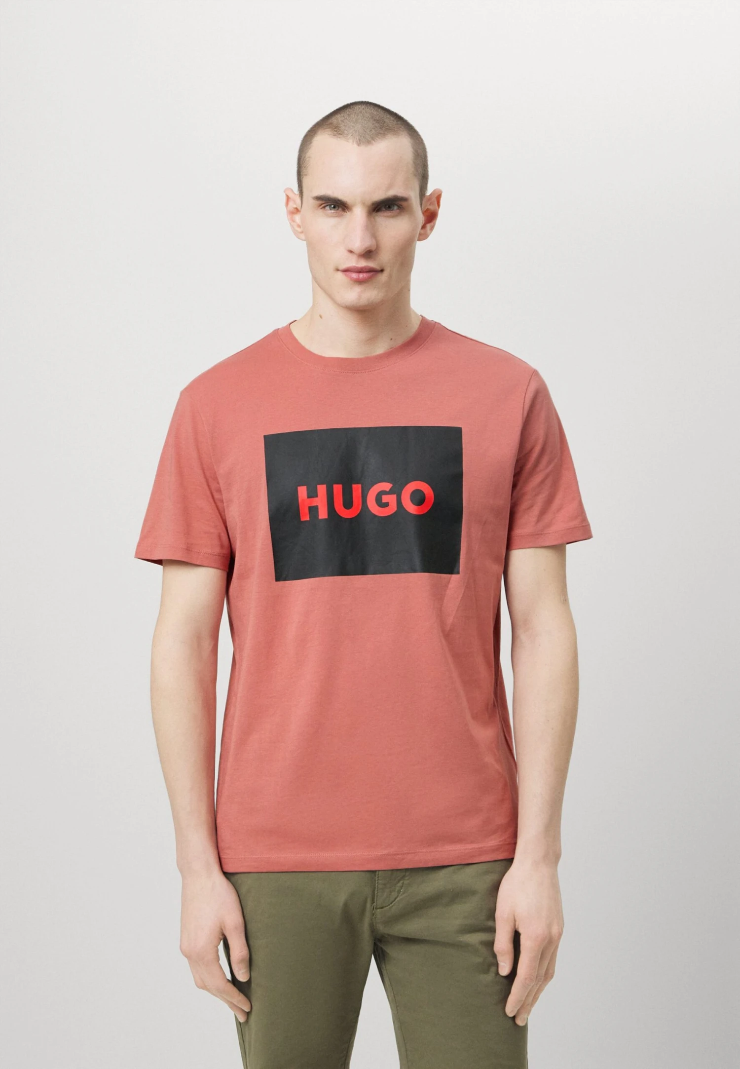 Hugo Dulive - Print T-Shirt - Medium Pink 3 Hugo Dulive - Print T-Shirt - Medium Pink